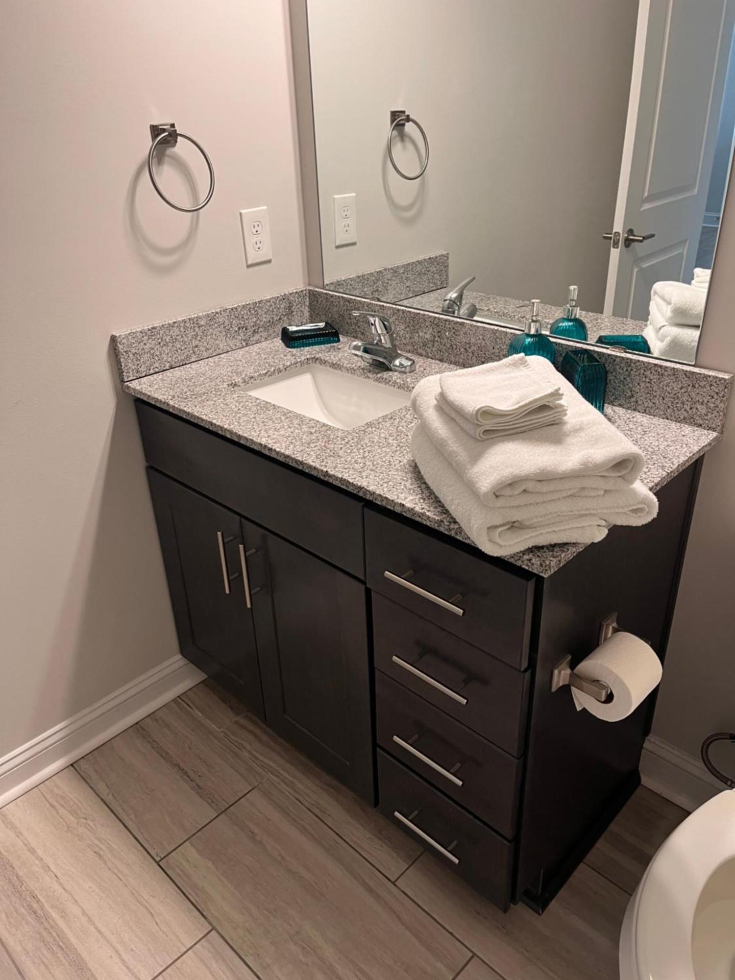 Quiet And Luxury Apartment - 10 Minutes From Ecu Winterville Exterior foto